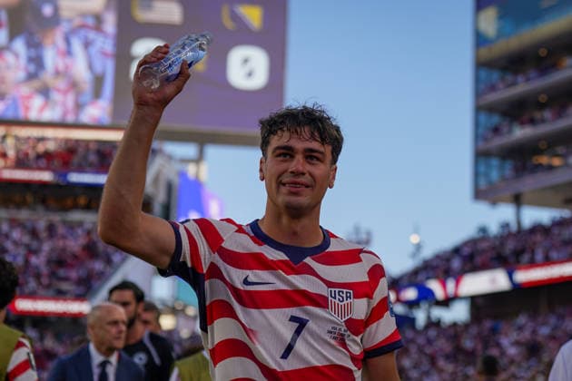 USA: Fußball FIFA World Cup, WM, Weltmeisterschaft, Fussball 2026, Sechzehntelfinale - USA vs Bosnien - Herzegowina im Levi™s Stadium (Santa Clara, San Francisco Bay Area, Kalifornien): Giovanni Reyna (USA, 7) Freude, Emotionen, Jubel *** USA Soccer FIFA World Cup 2026, Round of 32: USA vs. Bosnia and Herzegovina at Levi’s Stadium in Santa Clara, San Francisco Bay Area, California; Giovanni Reyna (USA), 7; Joy, Emotions, Cheers Copyright: xJOERANxSTEINSIEKx