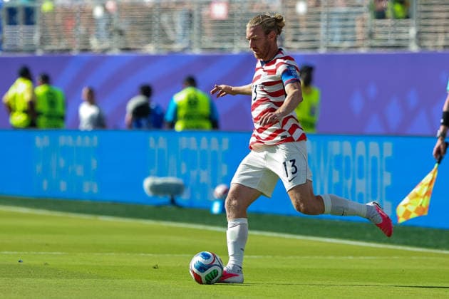 July 1, 2026, Santa Clara, California, USA: Tim Ream (13) of United States of America controls a ball during the FIFA World Cup, WM, Weltmeisterschaft, Fussball 2026 Round of 32 match between USA and Bosnia and Herzegovina Santa Clara USA - ZUMAa257 20260701_zsp_a257_077 Copyright: xChrisxArjoonx