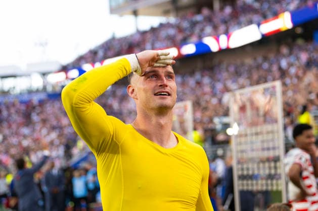 July 1, 2026, Santa Clara, California, USA: American goalkeeper MATT FREESE (24) salutes to fans after the World Cup 2026 round of 32 soccer match between the United States and Bosnia and Herzegovina in Santa Clara, California, USA. Santa Clara USA - ZUMAk194 20260701_zsp_k194_007 Copyright: xKaixRiverxKanzerx