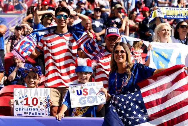July 1, 2026, Santa Clara, California, USA: Santa Clara, USA - July 1 2026: Fans in the stadium before a FIFA World Cup, WM, Weltmeisterschaft, Fussball R32 match between United States and Bosnia-Herzegovina at San Francisco Bay Area Stadium Santa Clara USA - ZUMAp121 20260701_zsp_p121_101 Copyright: xChrisxPutnamx