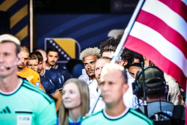 July 1, 2026, Santa Clara, California, USA: Santa Clara, USA - July 1 2026: Antonee Robinson of United States before entering the field at a FIFA World Cup, WM, Weltmeisterschaft, Fussball R32 match between United States and Bosnia-Herzegovina at San Francisco Bay Area Stadium Santa Clara USA - ZUMAp121 20260701_zsp_p121_091 Copyright: xChrisxPutnamx
