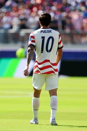 July 1, 2026, Santa Clara, California, USA: Santa Clara, USA - July 1 2026: Christian Pulisic of United States during a FIFA World Cup, WM, Weltmeisterschaft, Fussball R32 match between United States and Bosnia-Herzegovina at San Francisco Bay Area Stadium World Cup 2026 R32: United States 2-0 Bosnia-Herzegovina  - ZUMAp121 20260701_zsp_p121_071 Copyright: xChrisxPutnamx