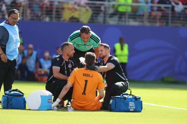 July 1, 2026, Santa Clara, California, USA: Santa Clara, USA - July 1 2026: Nikola Vasilj of Bosnia-Herzegovina during a FIFA World Cup, WM, Weltmeisterschaft, Fussball R32 match between United States and Bosnia-Herzegovina at San Francisco Bay Area Stadium World Cup 2026 R32: United States 2-0 Bosnia-Herzegovina  - ZUMAp121 20260701_zsp_p121_075 Copyright: xChrisxPutnamx