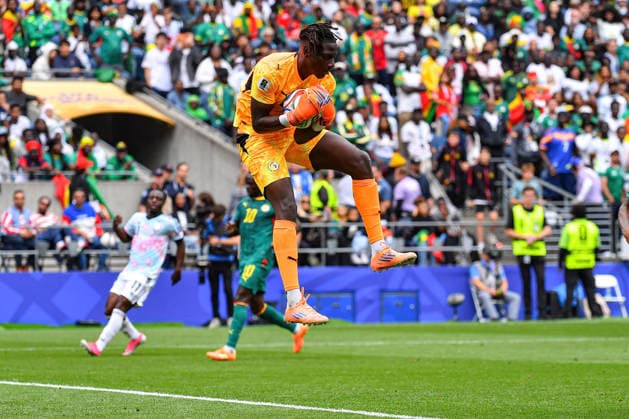 July 01, 2026: Senegal goalkeeper Mory Diaw (23) makes a stop during the FIFA World Cup, WM, Weltmeisterschaft, Fussball knockout round of 32 match between Belgium and Senegal in Seattle, WA.Belgium defeated Senegal 3-2 on a penalty kick near the end of the second overtime period. CSM Seattle United States - ZUMAc04_ 20260701_zma_c04_071 Copyright: xStevexFaberx