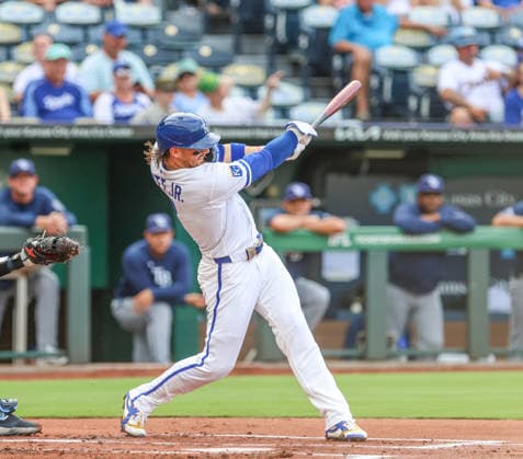 JULY 1, 2026: Kansas City Royals shortstop Bobby Witt Jr. (7) hits a single in the 1st inning against the Tampa Bay Rays at Kauffman Stadium in Kansas City, MO. CSM MLB, Baseball Herren, USA 2026: Rays Vs Royals Jul 1st  - ZUMAc04_ 20260701_zma_c04_049 Copyright: xRomanxPunox