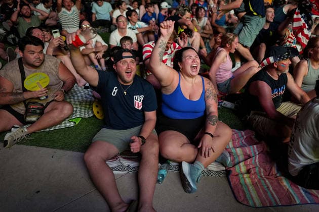 July 1, 2026, Nashville, Tennessee, USA: Fans react after the USA defeated Bosnia in the FIFA World Cup, WM, Weltmeisterschaft, Fussball Round of 32 match during a watch party at Geodis Park. FIFA World Cup Reaction: USA VS. Bosnia  - ZUMAh237 20260701_zsp_h237_010 Copyright: xCamdenxHallx