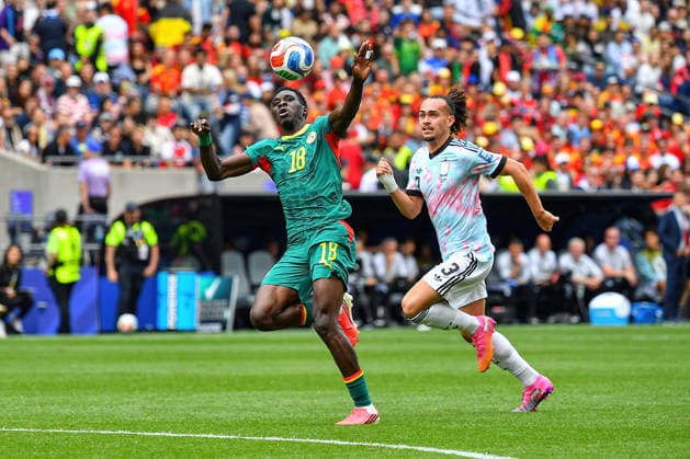 July 01, 2026: Senegal midfielder IsmaoÂ¯la Sarr (18) and Belgium defender Arthur Theate (3) track the ballduring the FIFA World Cup, WM, Weltmeisterschaft, Fussball knockout round of 32 match between Belgium and Senegal in Seattle, WA.Belgium defeated Senegal 3-2 on a penalty kick near the end of the second overtime period. CSM FIFA World Cup 2026: JUL 01 Belgium Vs Senegal  - ZUMAc04_ 20260701_zma_c04_078 Copyright: xStevexFaberx
