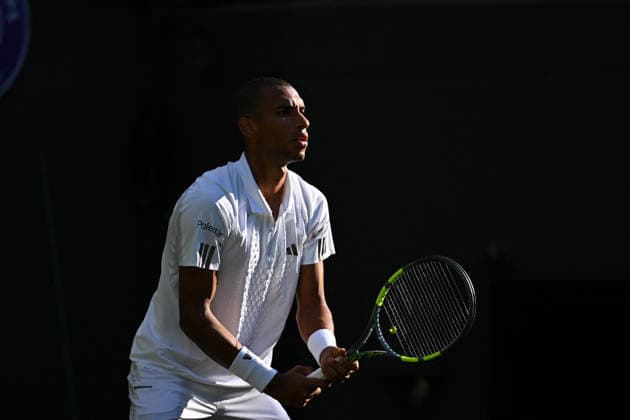 2026 Wimbledon - Felix Auger-Aliassime Felix Auger-Aliassime (CAN) during his second round match at the 2025 Wimbledon Tennis Championships at the AELTC in London, GREAT BRITAIN, on JULY 1, 2026. Photo by Corinne Dubreuil ABACAPRESS.COM London  Copyright: xDubreuilxCorinne ABACAx