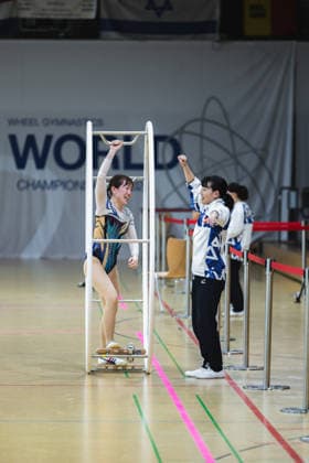 Wheel Gymnastics World Championships 2026 Rhönrad Weltmeisterschaft 2026 in der Sparkassen Arena Göttingen. Deutschland, Göttingen am 01. Juli 2026: Tag eins der Weltmeisterschaft in Rhönrad mit über 250 Athletinnen und Athleten aus 17 Nationen. Japanische Teilnehmerinnen üben kurz vorm Wettkampf der Frauen. *** 2026 Wheel Gymnastics World Championships: 2026 Rhönrad World Championships at the Sparkassen Arena in Göttingen, Germany, Göttingen on July 1, 2026—Day one of the Rhönrad World Championships with over 250 athletes from 17 nations. Japanese competitors warm up shortly before the women’s competition.