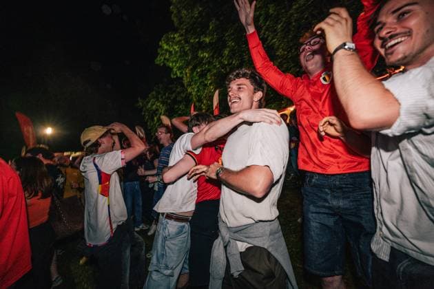 Belgian fans and supporters celebrate after winning a soccer game between Belgian national team, Nationalteam Red Devils and Senegal at the 2026 World Cup, on Wednesday 01 July 2026, at Parc Wolvendael, Brussels. EMILExWINDAL  x180139485x