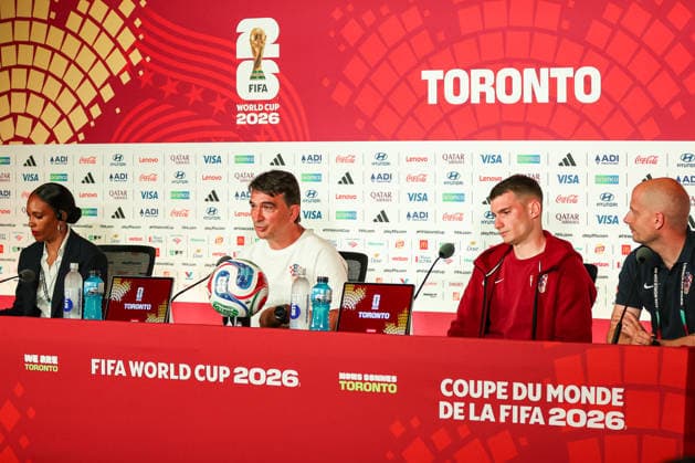 Croatia MD-1 press conference, PK, Pressekonferenz Croatia head coach Zlatko Dalic (left) and goalkeeper Dominik Livakovic (right) listen to questions from a media member during Croatia s match day minus one press conference ahead of the FIFA World Cup, WM, Weltmeisterschaft, Fussball 2026 at Toronto Stadium in Toronto, Ontario, Canada, on July 1, 2026. Toronto Canada  Copyright: xIndrawanxKumalax originalFilename:kumala-notitle260701_npIWR.jpg