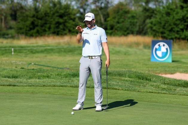 Nicolai von Dellingshausen (GER) beim lesen der Puttlinie, 37. BMW International Open 2026, Golf, DP World Tour, Herren, Runde 1, 02.07.2026 Eichenried Bayern Deutschland *** Nicolai von Dellingshausen (GER) reading the putt line, 37th BMW International Open 2026, Golf, DP World Tour, Men s, Round 1, July 2, 2026, Eichenried, Bavaria, Germany Copyright: xkolbert-press ChristianxKolbertx