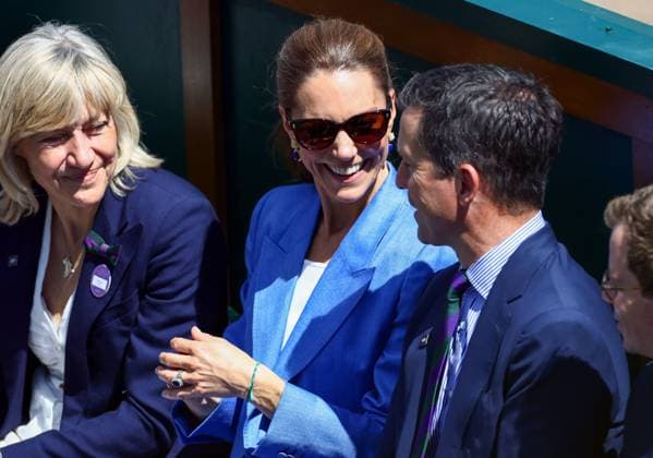Catherine Princess of Wales sits with Deborah Jevans and Tim Henman on Court 18 Wimbledon Tennis Championships, Day 4, The All England Lawn Tennis and Croquet Club, London, UK - 02 Jul 2026London The All England Lawn Tennis and United Kingdom  Copyright: xJamesxMarsh Shutterstockx 16970344ag