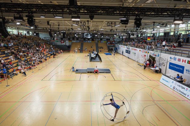 Wheel Gymnastics World Championships 2026 Rhönrad Weltmeisterschaft 2026 in der Sparkassen Arena Göttingen. Tag 02. Deutschland, Göttingen am 02. Juli 2026: Tag Zwei der Weltmeisterschaft in Rhönrad mit über 250 Athletinnen und Athleten aus 17 Nationen. Die Wettkampf halle wird eingeteilt in drei Flächen: Geradeturnen (Straight-line), Sprung (Vault) und Spirale. *** 2026 World Championships in Wheel Gymnastics: 2026 Rhönrad World Championships at the Sparkassen Arena in Göttingen, Day 2, Germany, Göttingen on July 2, 2026 Day Two of the Rhönrad World Championships with over 250 athletes from 17 nations The competition hall is divided into three areas: Straight Line, Vault, and Spiral