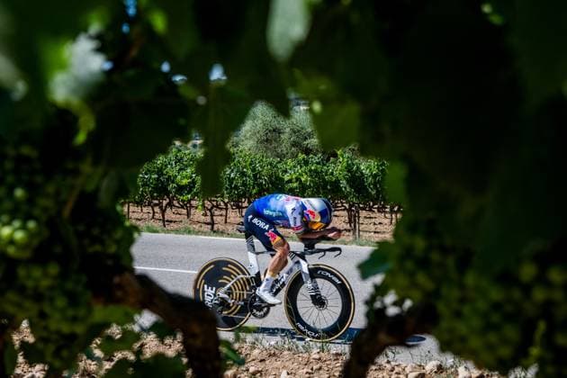 Belgian Remco Evenepoel of Red Bull-BORA-hansgrohe pictured in action during a training ahead of the 2026 Tour de France cycling race, Thursday 02 July 2026, in Barcelona, Spain. The 113th edition of the Tour de France starts on Saturday 4 July in Barcelona, Spain, and will finish in Paris, France on the 26th of July. JASPERxJACOBS  x180165441x