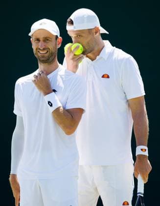 Belgian Sander Gille and Dutch Sem Verbeek pictured during a first round game between Indian-Brazilian pair Balaji-Demoliner and Belgian-Dutch pair Gille-Verbeek in the Men s doubles at the Wimbledon grand slam tennis tournament in London, Britain, Thursday 02 July 2026. BENOITxDOPPAGNE  x180166006x