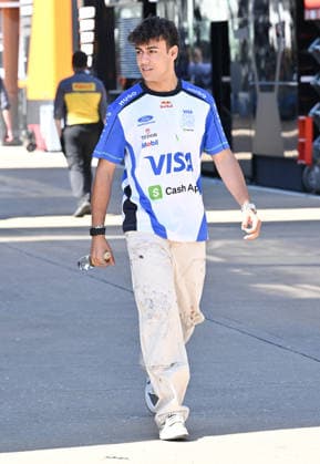 Formula 1, Arrivals, Silverstone, UK, 02 July, 2026. 02 July 2026. Arvid Lindblad, Racing Bulls, in the Paddock at the Formula 1 Pirelli British Grand Prix at Silverstone, Northamptonshire, UK., Credit:Lee Floyd Lee Floyd - B3214 Avalon UK, Northamptonshire, London, Silverstone  Copyright: xLeexFloydx xLeexFloydx-xB3214x xAvalonx 1113939863
