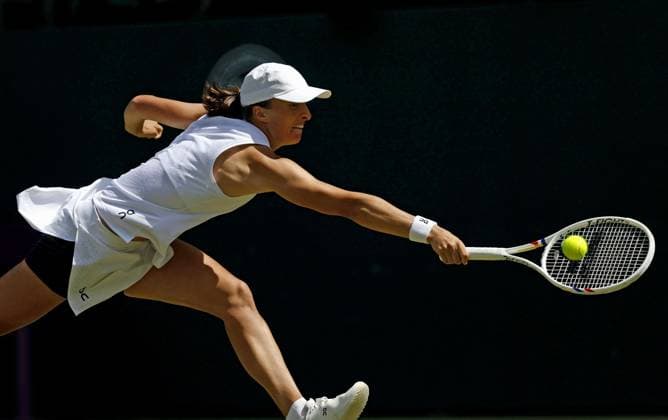 Tennis: Wimbledon championships Iga Swiatek of Poland plays against Karolina Pliskova of the Czech Republic in the women s singles second round at the Wimbledon tennis tournament in London on July 2, 2026.  A14AA0005621289P