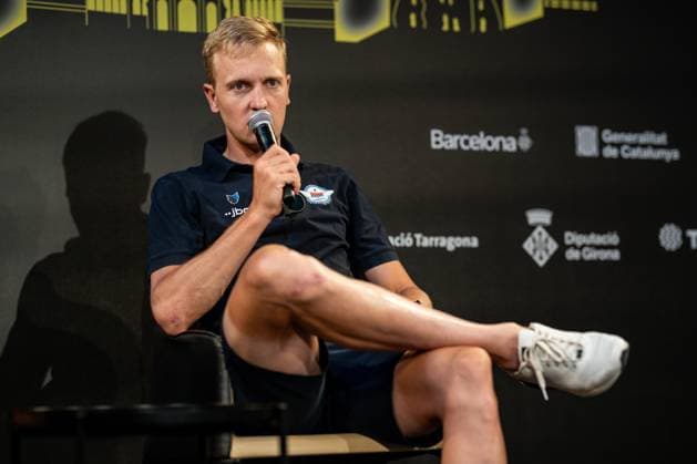 Belgian Tim Merlier of Soudal Quick-Step pictured during a press conference, PK, Pressekonferenz ahead of the 2026 Tour de France cycling race, Thursday 02 July 2026, in Barcelona, Spain. The 113th edition of the Tour de France starts on Saturday 4 July in Barcelona, Spain, and will finish in Paris, France on the 26th of July. DAVIDxPINTENS  x180177178x