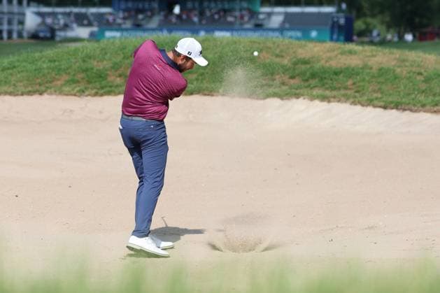 Thomas Rosenmueller (GER) schlaegt aus dem Bunker, Sand, 37. BMW International Open 2026, Golf, DP World Tour, Herren, Runde 1, 02.07.2026 Eichenried Bayern Deutschland *** Thomas Rosenmueller (GER) hits from the bunker, sand, 37 BMW International Open 2026, Golf, DP World Tour, Men s, Round 1, July 2, 2026, Eichenried, Bavaria, Germany Copyright: xkolbert-press ChristianxKolbertx