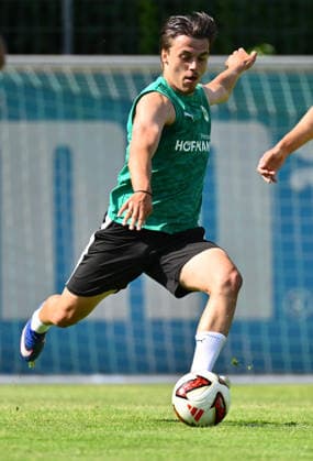 02.07.2026 - Fussball - 2. Bundesliga - Saison 2026 2027 - SpVgg Greuther Fürth Fuerth ( Kleeblatt ) - Training - - xwoxzix - Leander Popp (20, SpVgg Greuther Fürth ) *** July 2, 2026 Soccer 2. Bundesliga 2026–2027 Season SpVgg Greuther Fürth Fürth Kleeblatt Training xwoxzix Leander Popp, 20, SpVgg Greuther Fürth