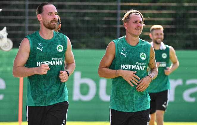 02.07.2026 - Fussball - 2. Bundesliga - Saison 2026 2027 - SpVgg Greuther Fürth Fuerth ( Kleeblatt ) - Training - - xwoxzix - Jannis Heuer (22, SpVgg Greuther Fürth ) Felix Klaus (30, SpVgg Greuther Fürth ) *** July 2, 2026 Soccer 2. Bundesliga 2026–2027 Season SpVgg Greuther Fürth Fürth Kleeblatt Training xwoxzix Jannis Heuer 22, SpVgg Greuther Fürth Felix Klaus 30, SpVgg Greuther Fürth