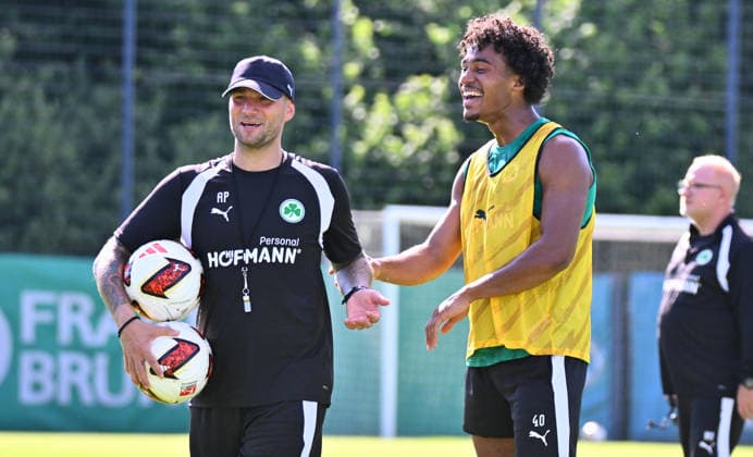 02.07.2026 - Fussball - 2. Bundesliga - Saison 2026 2027 - SpVgg Greuther Fürth Fuerth ( Kleeblatt ) - Training - - xwoxzix - Aleksandro Petrovic ( Co-Trainer SpVgg Greuther Fürth ) David Abrangao (40, SpVgg Greuther Fürth ) *** July 2, 2026 Soccer 2. Bundesliga 2026–2027 Season SpVgg Greuther Fürth Fürth Kleeblatt Training xwoxzix Aleksandro Petrovic Assistant Coach SpVgg Greuther Fürth David Abrangao 40, SpVgg Greuther Fürth
