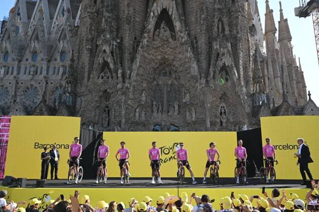 Tour de France 2026 Media Activities 02 07 2026 BARCELONA, SPAIN - JULY 02 : Healy Ben (IRL) of EF Education EasyPost, Carapaz Richard (ECU) of EF Education EasyPost on the podium pictured during the teams presentation prior to the 113rd edition of Tour de France an UCI World Tour 2.UWT Team Time Trial stage for Men Elite of 19 km with start in Barcelona and finish in Barcelona on July 2, 2026 in Barcelona, Spain, 02 07 2026 Barcelona Spain  Copyright: xSzymonxGruchalskix