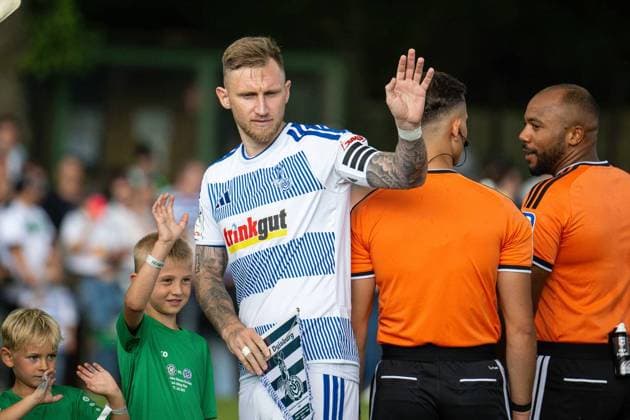 Testspiel TuS Viktoria Buchholz - MSV Duisburg ** NUR FÜR REDAKTIONELLE ZWECKE ** EDITORIAL USE ONLY **<p>Fußball Testspiel TuS Viktoria Buchholz - MSV Duisburg am 02.07.26 in der Karl-Dölzig-Platz in Duisburg Alexander Hahn ( Duisburg ) Duisburg Copyright: JakobxKlos *** Friendly Match: TuS Viktoria Buchholz vs. MSV Duisburg ** FOR EDITORIAL USE ONLY ** EDITORIAL USE ONLY ** p Soccer Friendly Match: TuS Viktoria Buchholz vs. MSV Duisburg on July 2, 2026, at Karl Dölzig Platz in Duisburg. Alexander Hahn, Duisburg. Copyright JakobxKlos Copyright: JakobxKlos doc86jmc4z74i915euqnvnj ,EDITORIAL USE ONLY