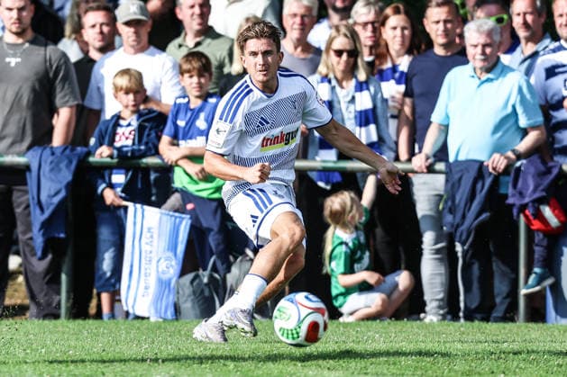 Fussball, 3.Liga Saison 2026 2027 Testspiel TuS Viktoria Buchholz - MSV Duisburg 02.07.2026, Karl-Dölzig Platz Patrick Sussek (MSV Duisburg, 37) Duisburg Karl-Dölzig Platz Nordrhein-Westfalen Deutschland *** Sports, Soccer, 3rd Division, 2026–2027 Season, Friendly Match: TuS Viktoria Buchholz vs. MSV Duisburg, July 2, 2026, Karl Dölzig Platz, Patrick Sussek (MSV Duisburg), 37, Duisburg, Karl Dölzig Platz, North Rhine-Westphalia, Germany