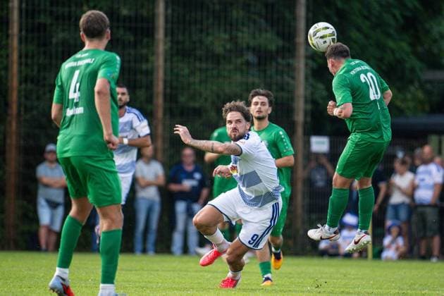Testspiel TuS Viktoria Buchholz - MSV Duisburg ** NUR FÜR REDAKTIONELLE ZWECKE ** EDITORIAL USE ONLY **<p>Fußball Testspiel TuS Viktoria Buchholz - MSV Duisburg am 02.07.26 in der Karl-Dölzig-Platz in Duisburg Lex Tyger Lobinger Duisburg ) Duisburg Copyright: JakobxKlos *** Friendly Match: TuS Viktoria Buchholz vs. MSV Duisburg ** FOR EDITORIAL USE ONLY ** EDITORIAL USE ONLY ** p Soccer Friendly Match: TuS Viktoria Buchholz vs. MSV Duisburg on July 2, 2026, at Karl Dölzig Platz in Duisburg. Lex Tyger Lobinger, Duisburg. Copyright JakobxKlos Copyright: JakobxKlos doc86jmrwe172guv9qbv7b ,EDITORIAL USE ONLY