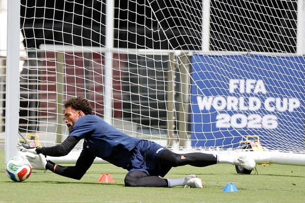 RECORD DATE NOT STATED FIFA World Cup, WM, Weltmeisterschaft, Fussball 2026 - Cape Verde training session Cape Verde goalkeeper Josimar Dias Vozinha attends a training session of the team in Fort Lauderdale, USA, 02 July 2026, in preparation for FIFA World Cup Round of 32 match against Argentina on 03 July. Fort Lauderdale United States  Copyright: xAlbertoxEstevezx