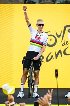 Tour de France 2026 Media Activities 02 07 2026 BARCELONA, SPAIN - JULY 02 : Pogacar Tadej (SLO) of UAE Team Emirates XRG on the podium pictured during the teams presentation prior to the 113rd edition of Tour de France an UCI World Tour 2.UWT Team Time Trial stage for Men Elite of 19 km with start in Barcelona and finish in Barcelona on July 2, 2026 in Barcelona, Spain, 02 07 2026 Barcelona Spain  Copyright: xSzymonxGruchalskix