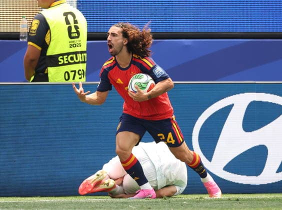 RECORD DATE NOT STATED FIFA World Cup, WM, Weltmeisterschaft, Fussball 2026 - Round of 32 - Spain vs Austria Marc Cucurella of Spain complains during the FIFA World Cup 2026 Round of 32 match Spain against Austria, in Los Angeles, USA, 02 July 2026. INGLEWOOD United States  Copyright: xCHRISTOPHERxTORRESx