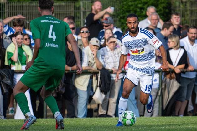 Testspiel TuS Viktoria Buchholz - MSV Duisburg ** NUR FÜR REDAKTIONELLE ZWECKE ** EDITORIAL USE ONLY **<p>Fußball Testspiel TuS Viktoria Buchholz - MSV Duisburg am 02.07.26 in der Karl-Dölzig-Platz in Duisburg Ramien Safi ( Duisburg ) Duisburg Copyright: JakobxKlos *** Friendly Match: TuS Viktoria Buchholz vs. MSV Duisburg ** FOR EDITORIAL USE ONLY ** EDITORIAL USE ONLY ** p Soccer Friendly Match: TuS Viktoria Buchholz vs. MSV Duisburg on July 2, 2026, at Karl Dölzig Platz in Duisburg Ramien Safi Duisburg Duisburg Copyright JakobxKlos Copyright: JakobxKlos doc86jn9jcf0xewzz47ses ,EDITORIAL USE ONLY