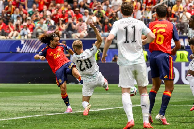 SOCCER - FIFA World Cup, WM, Weltmeisterschaft, Fussball 2026 INGLEWOOD,CALIFORNIA,USA,02.JUL.26 - SOCCER - FIFA World Cup, round of 32, Spain vs Austria. Image shows Marc Cucurella (ESP) and Konrad Laimer (AUT).  GEPAxpictures xArminxRauthner
