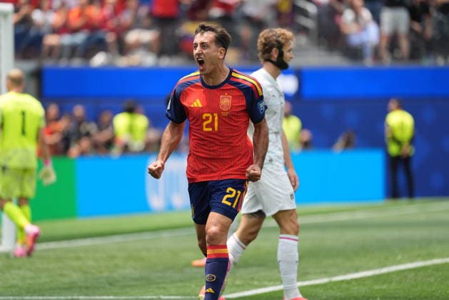 Spain v Austria - FIFA World Cup, WM, Weltmeisterschaft, Fussball 2026 - Round of 32 LOS ANGELES, CALIFORNIA - JULY 2: Mikel Oyarzabal (21) of Spain celebrates after scoring a goal during the 2026 FIFA World Cup Round of 32 match between Spain and Austria at the Los Angeles Stadium (SoFi Stadium) in Inglewood, California, United States on July 2, 2026. Tayfun Coskun Anadolu California United States. Editorial use only. Please get in touch for any other usage.  Copyright: x2026xAnadoluxTayfunxCoskunx