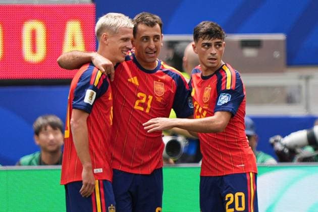 Mikel Oyarzabal of Spain celebrates scoring the opening goal for their side Spain v Austria, 2026 FIFA World Cup, WM, Weltmeisterschaft, Fussball ROund of 32, Football, Los Angeles Stadium, California, USA - 02 Jul 2026Los Angeles Los Angeles Stadium California (CA) United States of America  Copyright: xIsmaelxAdnan Shutterstockx 16974404k