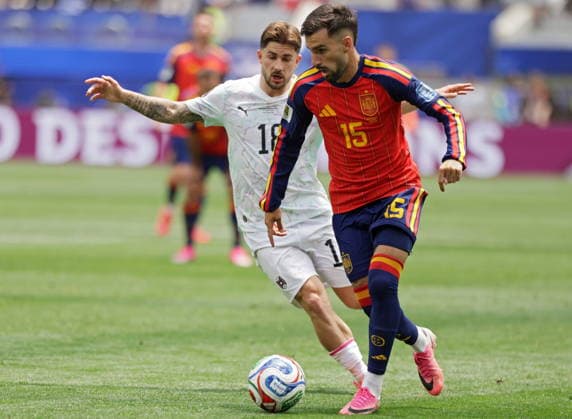 RECORD DATE NOT STATED FIFA World Cup, WM, Weltmeisterschaft, Fussball 2026 - Round of 32 - Spain vs Austria Alex Baena of Spain (R) and Romano Schmid of Austria in action during the FIFA World Cup 2026 Round of 32 match Spain against Austria, in Los Angeles, USA, 02 July 2026. INGLEWOOD United States  Copyright: xCHRISTOPHERxTORRESx
