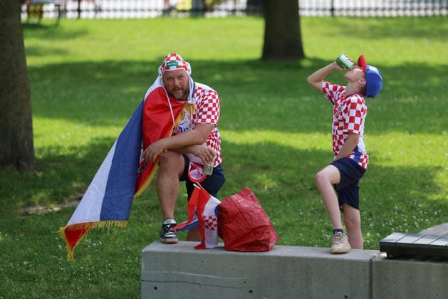 Portugal v Croatia: Round Of 32 - FIFA World Cup, WM, Weltmeisterschaft, Fussball 2026 Fans of Croatia gather in front of Toronto Stadium ahead of the FIFA World Cup 2026 Round Of 32 match between Portugal and Croatia at Toronto Stadium on July 2, 2026 in Toronto, Canada.  SanjinxStrukic PIXSELL