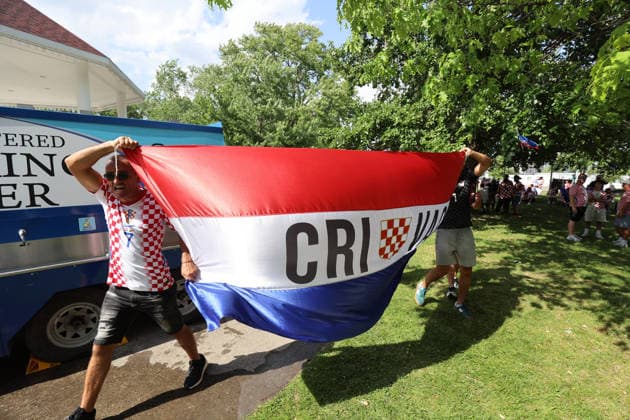 Portugal v Croatia: Round Of 32 - FIFA World Cup, WM, Weltmeisterschaft, Fussball 2026 Fans of Croatia gather in front of Toronto Stadium ahead of the FIFA World Cup 2026 Round Of 32 match between Portugal and Croatia at Toronto Stadium on July 2, 2026 in Toronto, Canada.  SanjinxStrukic PIXSELL