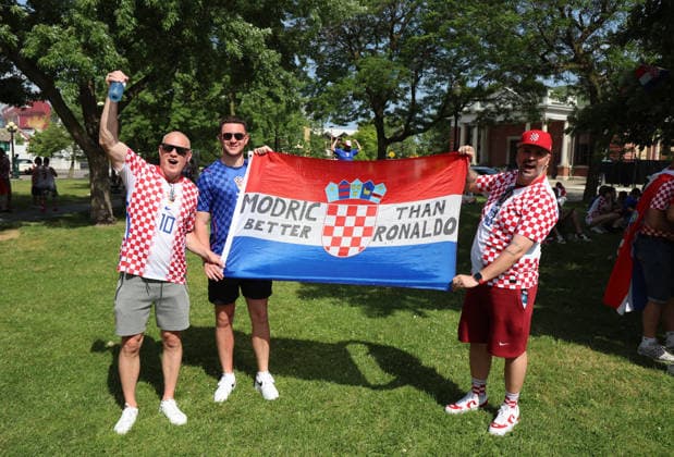 Portugal v Croatia: Round Of 32 - FIFA World Cup, WM, Weltmeisterschaft, Fussball 2026 Fans of Croatia gather in front of Toronto Stadium ahead of the FIFA World Cup 2026 Round Of 32 match between Portugal and Croatia at Toronto Stadium on July 2, 2026 in Toronto, Canada.  SanjinxStrukic PIXSELL