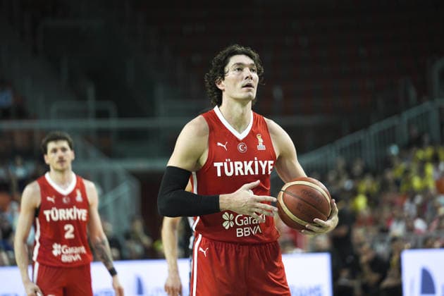 Bosnia and Herzegovina v Turkiye - FIBA Basketball World Cup 2027 European Qualifiers ZENICA, BOSNIA AND HERZEGOVINA - JULY 2: Cedi Osman (6) of Turkiye gestures during the FIBA Basketball World Cup 2027 first round match between Bosnia and Herzegovina and Turkiye at Husejin Smajlovic Hall in Zenica, Bosnia and Herzegovina, on July 2, 2026. Samir Jordamovic Anadolu Zenica Bosnia and Herzegovina. Editorial use only. Please get in touch for any other usage.  Copyright: x2026xAnadoluxSamirxJordamovicx