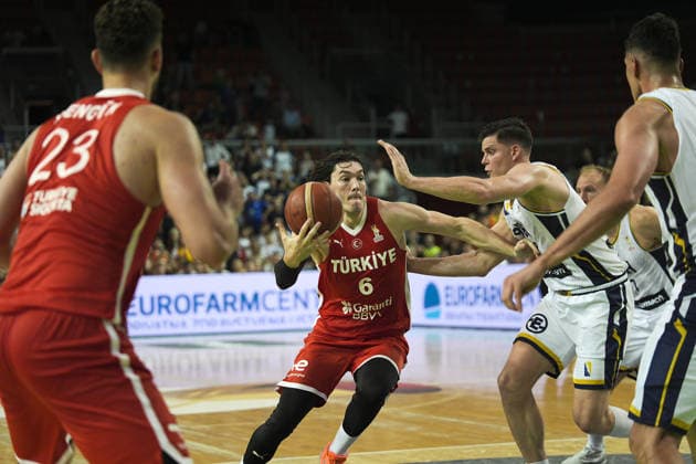 Bosnia and Herzegovina v Turkiye - FIBA Basketball World Cup 2027 European Qualifiers ZENICA, BOSNIA AND HERZEGOVINA - JULY 2: Cedi Osman (6) of Turkiye in action during the FIBA Basketball World Cup 2027 first round match between Bosnia and Herzegovina and Turkiye at Husejin Smajlovic Hall in Zenica, Bosnia and Herzegovina, on July 2, 2026. Samir Jordamovic Anadolu Zenica Bosnia and Herzegovina. Editorial use only. Please get in touch for any other usage.  Copyright: x2026xAnadoluxSamirxJordamovicx