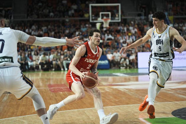 Bosnia and Herzegovina v Turkiye - FIBA Basketball World Cup 2027 European Qualifiers ZENICA, BOSNIA AND HERZEGOVINA - JULY 2: Sehmus Hazer (2) of Turkiye in action during the FIBA Basketball World Cup 2027 first round match between Bosnia and Herzegovina and Turkiye at Husejin Smajlovic Hall in Zenica, Bosnia and Herzegovina, on July 2, 2026. Samir Jordamovic Anadolu Zenica Bosnia and Herzegovina. Editorial use only. Please get in touch for any other usage.  Copyright: x2026xAnadoluxSamirxJordamovicx