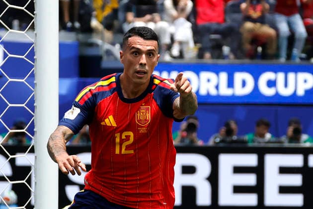 Pedro Porro of Spain celebrates a goal during the FIFA World Cup, WM, Weltmeisterschaft, Fussball 2026 Round of 32 match Spain against Austria, in Los Angeles, United States, 02 July 2026. FIFA World Cup 2026 - Round of 32 - Spain vs Austria !ACHTUNG: NUR REDAKTIONELLE NUTZUNG!  Copyright: xLavandeiraxJrx AMDEP7843 20260702-55020781912_1