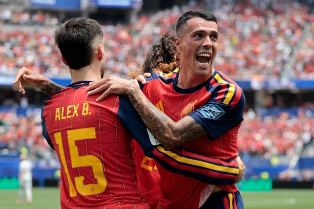 Pedro Porro (D) of Spain celebrates a goal during the FIFA World Cup, WM, Weltmeisterschaft, Fussball 2026 Round of 32 match Spain against Austria, in Los Angeles, United States, 02 July 2026. FIFA World Cup 2026 - Round of 32 - Spain vs Austria !ACHTUNG: NUR REDAKTIONELLE NUTZUNG!  Copyright: xLavandeiraxJrx AMDEP7847 20260702-55020782005_1
