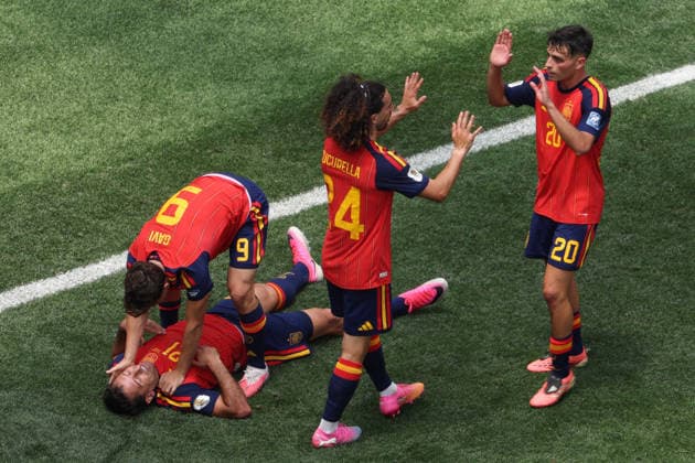 Spanish players celebrate a goal during the FIFA World Cup, WM, Weltmeisterschaft, Fussball 2026 Round of 32 match Spain against Austria, in Los Angeles, United States, 02 July 2026. FIFA World Cup 2026 - Round of 32 - Spain vs Austria !ACHTUNG: NUR REDAKTIONELLE NUTZUNG!  Copyright: xDavidxTorox AME6790 20260702-55020782010_1