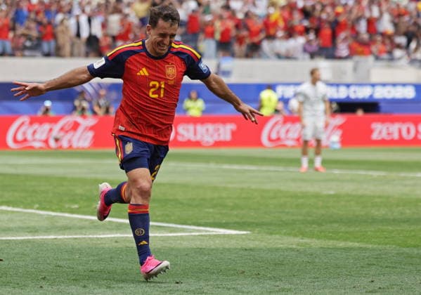 RECORD DATE NOT STATED FIFA World Cup, WM, Weltmeisterschaft, Fussball 2026 - Round of 32 - Spain vs Austria Mikel Oyarzabal of Spain celebrates scoring the 3-0 goal during the FIFA World Cup 2026 Round of 32 match Spain against Austria, in Los Angeles, USA, 02 July 2026. INGLEWOOD United States  Copyright: xCHRISTOPHERxTORRESx