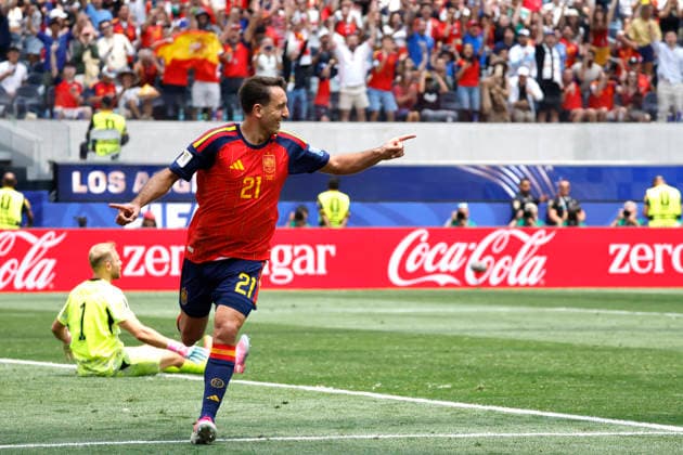 Mikel Oyarzabal of Spain celebrates a goal during the FIFA World Cup, WM, Weltmeisterschaft, Fussball 2026 Round of 32 match Spain against Austria, in Los Angeles, United States, 02 July 2026. FIFA World Cup 2026 - Round of 32 - Spain vs Austria !ACHTUNG: NUR REDAKTIONELLE NUTZUNG!  Copyright: xLavandeiraxJrx AMDEP7863 20260702-55020782025_1